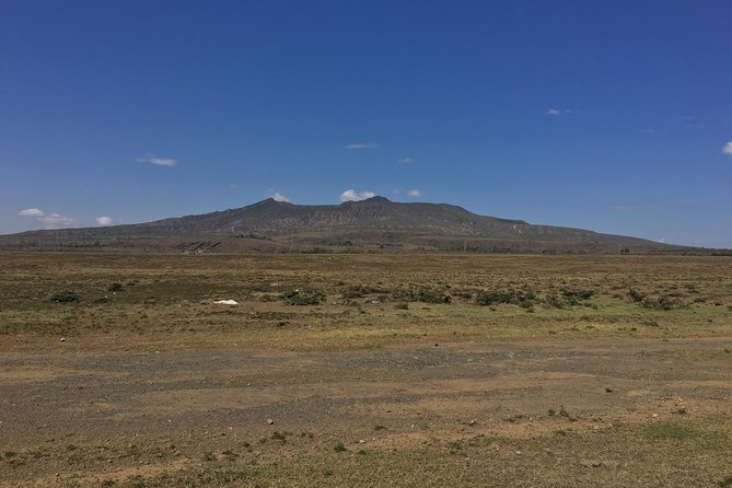1 Day Hells Gate Biking Safari - The early Nairobi pickup and drive toward the Rift Valley