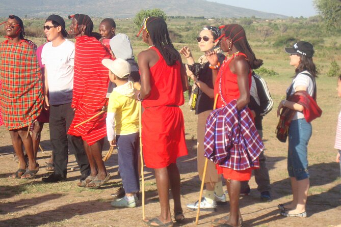 2 nights 3 days Masai Mara safari package - Starting in Nairobi at 7:30 am