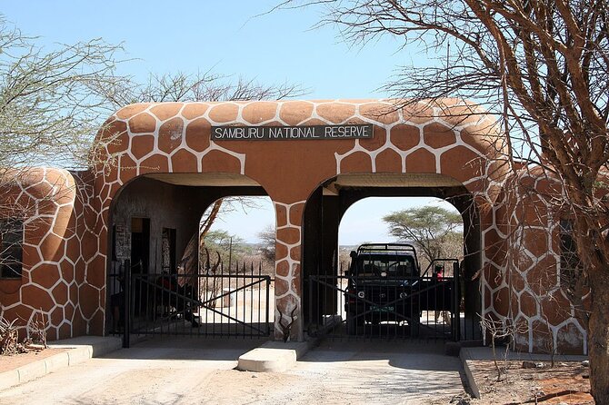 3-Day Samburu safari from Nairobi - The early departure and Mount Kenya road