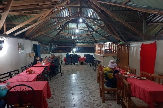 3 days 2 nights budget group safari to Maasai Mara National Reserve - Who gets the best value from this safari?