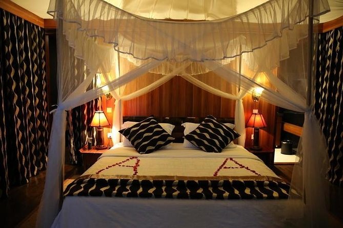 3 days Masai Mara private safari in AA lodge - Day three: breakfast, departure, and Nairobi drop-off