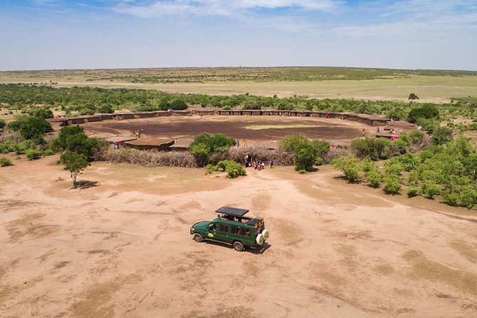 3 Days Masai Mara Wildebeest migration Budget safari - Group size and the safari vehicle