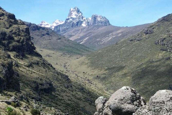 4 Days Mt Kenya Climb, Chogoria Route up and out Sirimon route - The Sirimon exit and the final breakfast
