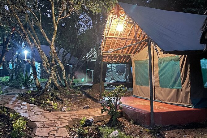 4day Maasai Mara, Lake Nakuru, and Lake Naivasha - Hell’s Gate is the active finale