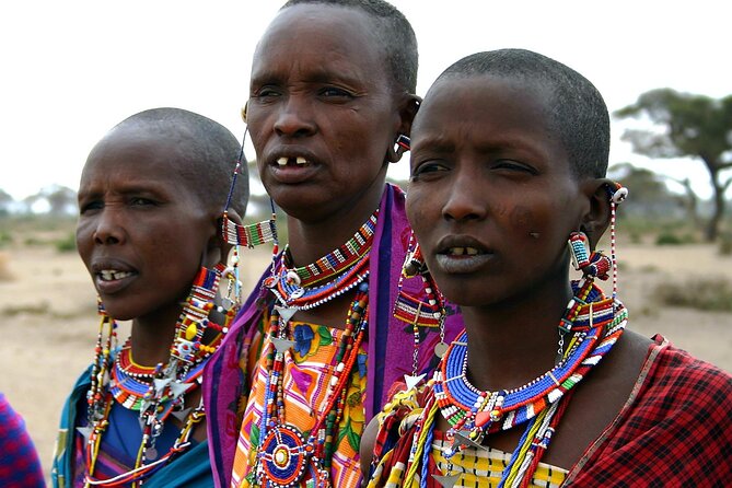 5 Days 4 Nights Lake Naivasha & Masai Mara Luxury Kenya Safari - Meals, lodging, and what the price means