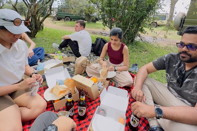 5 Days Getaway adventure to Masai Mara,L.Nakuru and L.Naivasha - Day 1: Nairobi to Masai Mara with a Rift Valley view