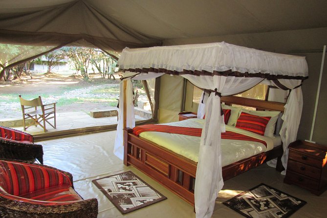 5 Days Lake Nakuru-Lake Naivasha & Maasai Mara Safari - Is $1,691.18 fair value?