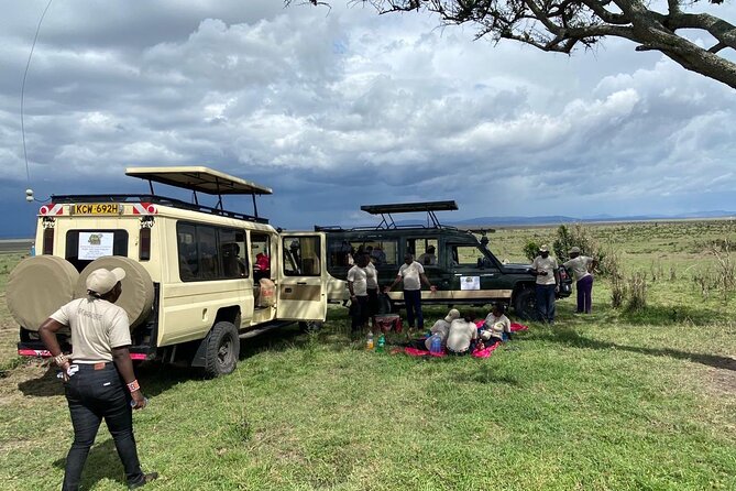 6 Day Nairobi-Amboseli-Maasai Mara Private Semi Luxury Tour - Day 3: Lake Nakuru adds flamingos and birdlife