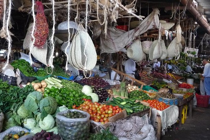 City Tour/Feel Like a local for a moment - Bargaining at the Maasai Market