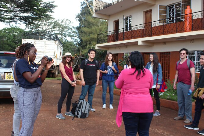 Coffee farm tour, coffee roasting and tasting experience - Roasting your own beans