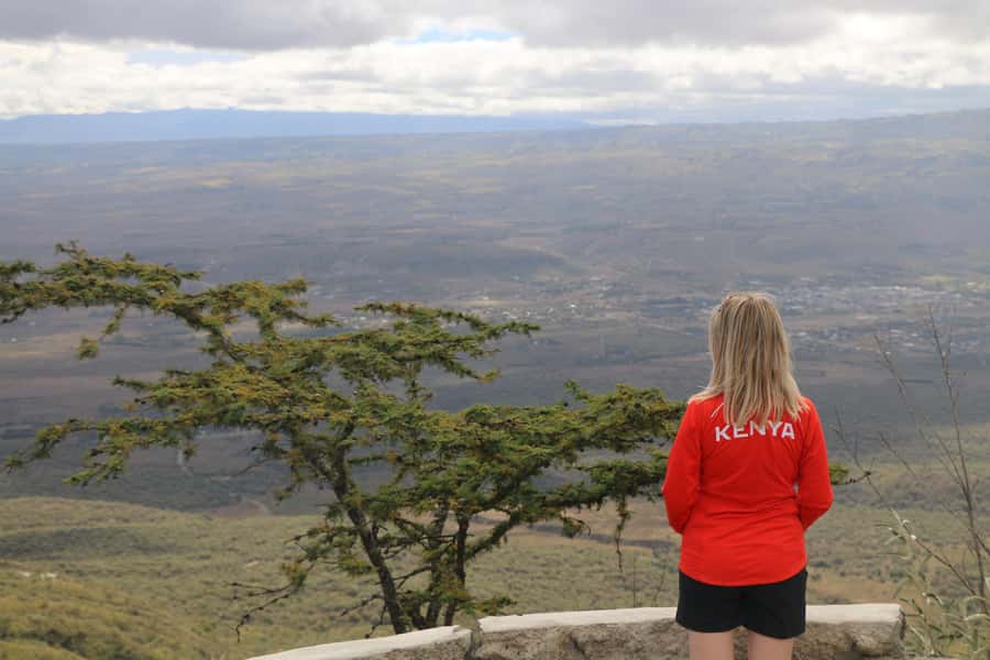 Day Tour To Mount Longonot From Nairobi - The descent and the move to Lake Naivasha