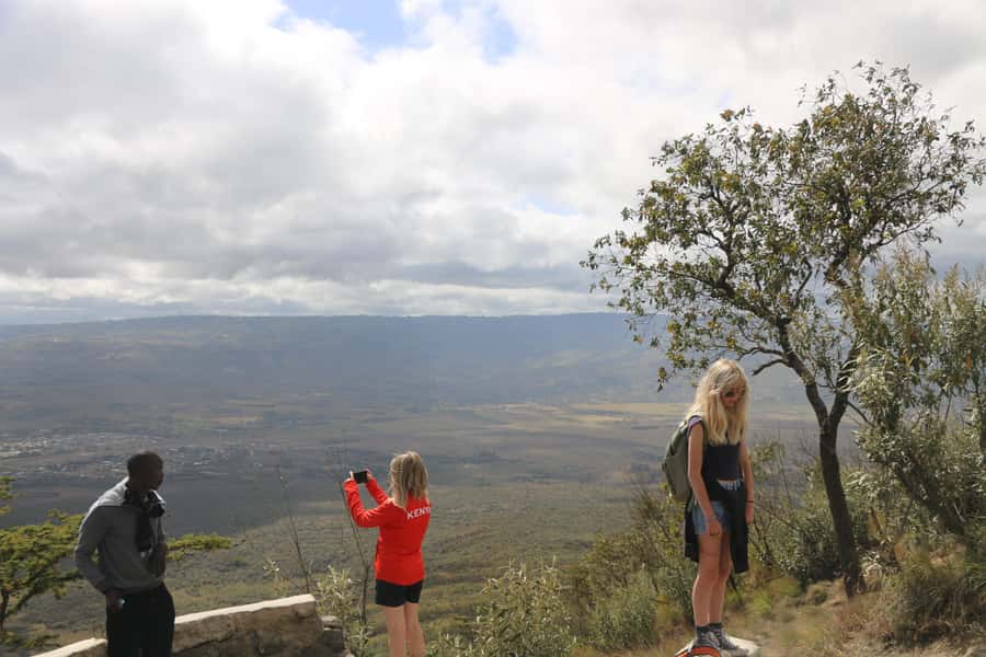 Day Tour To Mount Longonot From Nairobi - The guide and family experience