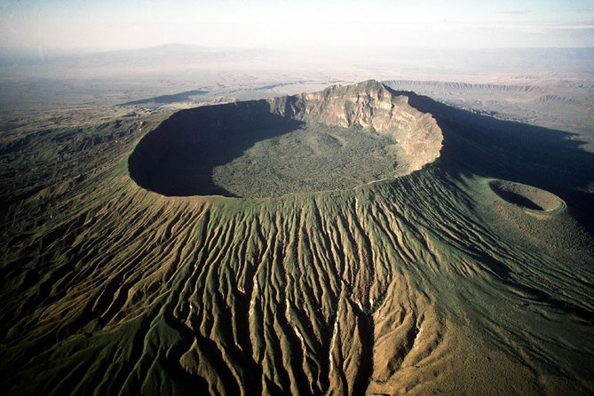 Day tour to mount Longonot park from Nairobi - Leaving Nairobi at 6:00 a.m.