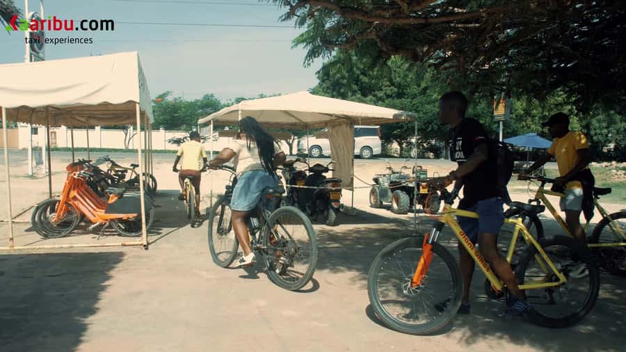 Diani Beach: Village tour on a bike with hotel pick-up - Ukunda brings the route into everyday life
