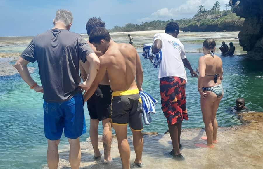 Diani: Full day Guided tour in Tiwi beach & Diani - Kongo River Sunset Canoe Ride