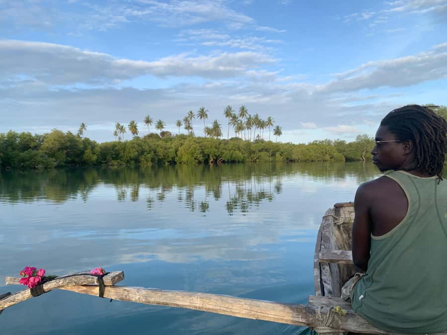 Diani: Sunset Canoe Tour along the River with Mangroves - Starting at Kongo Mosque near Diani