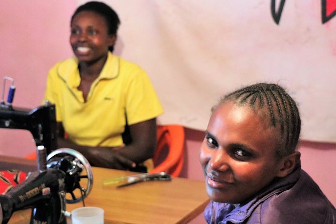 Empowering Mothers - Cultural Tour at Ngong Womens Centre - Conversations about Kenyan families and traditions