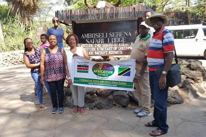 Family & Friends safari Full package . - Day 2 brings early wildlife and time to swim