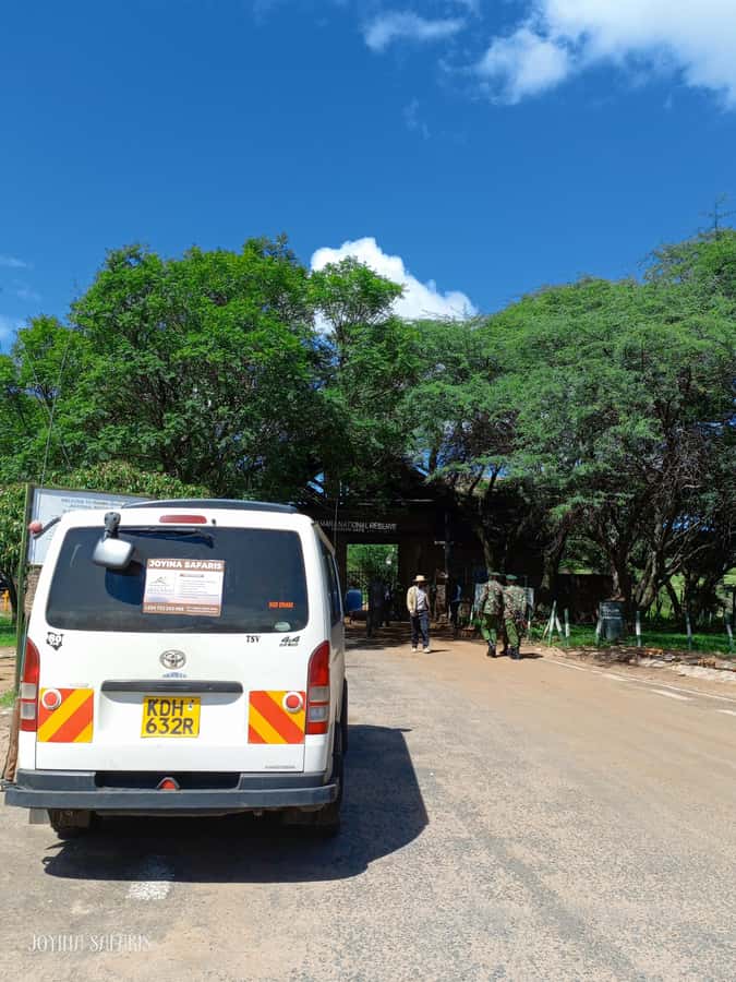 From Nairobi : 2-Days 1-Night Masai Mara Private 4WD Safari - The Nairobi pickup and Rift Valley road