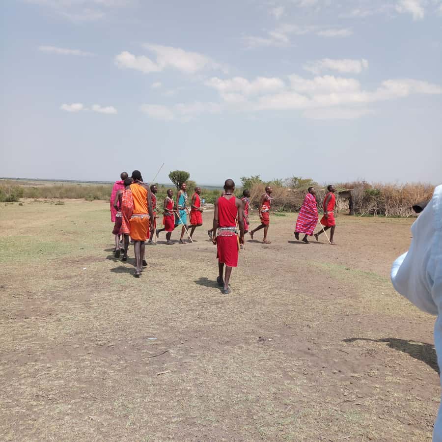 From Nairobi: 3 Days, 2 Nights Maasai Mara Group Safari - The optional Maasai village visit