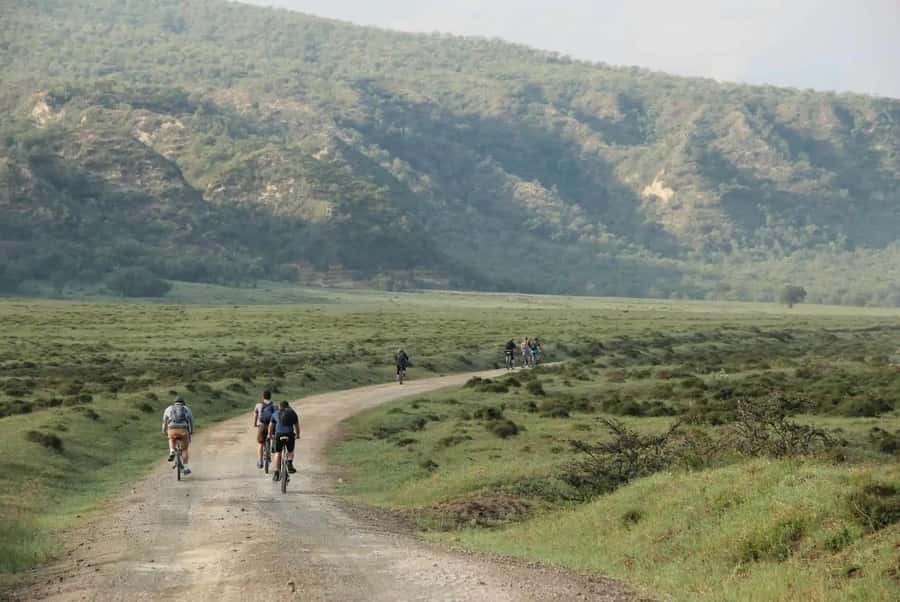 From Nairobi: Day Trip to Lake Naivasha and Hell's Gate - The ride back to the lake and Crescent Island