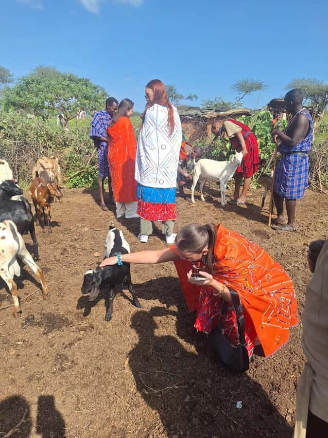 From Nairobi: Maasai village and cultural experience - Walking through a manyatta
