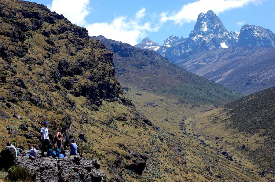 From Nairobi: Mount Kenya National Park Full-Day Hike - Starting the Naro Moru route at 9:00 AM