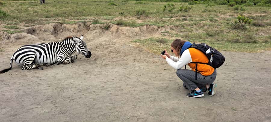 From Nairobi to Lake Naivasha Day Trip (Hells Gate visit) - Walking among giraffes on Crescent Island