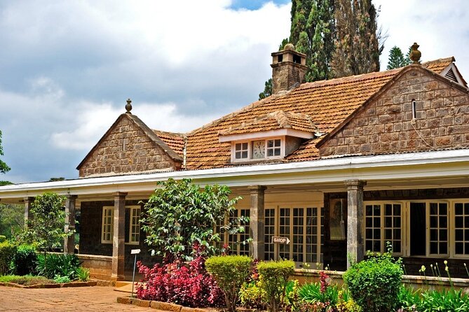 Full Day Tour Nairobi National Park, Giraffe Center ,Karen Blixen - Kazuri Beads: a useful final stop