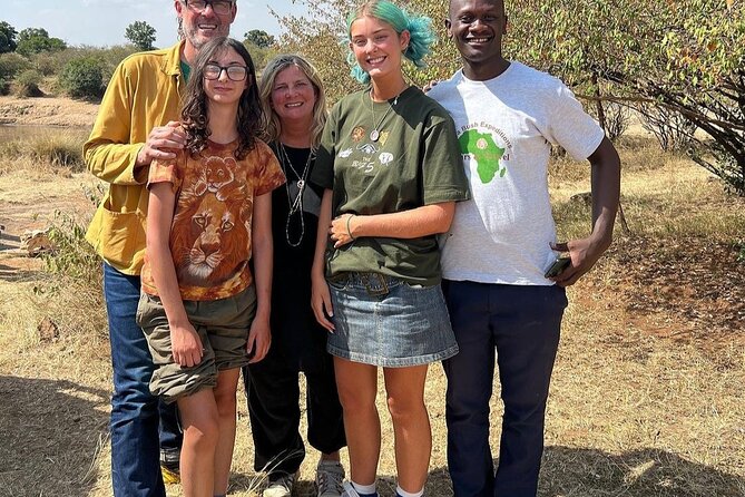 Giraffe Centre and Bomas of Kenya from Nairobi - Seeing how Kazuri beads are made