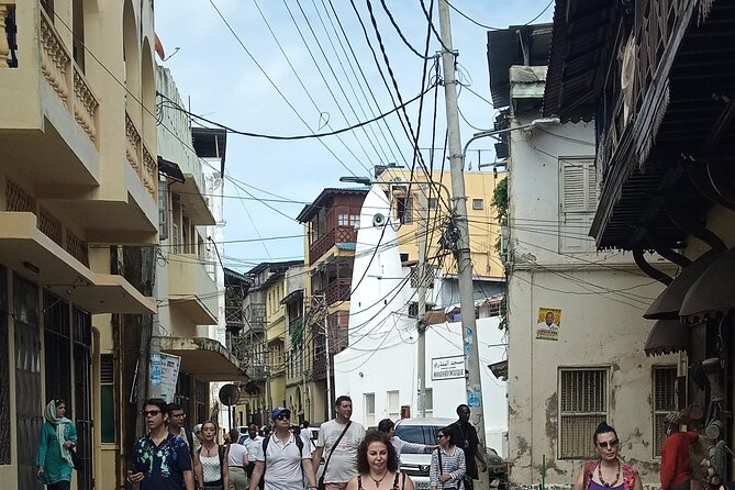 Half day city tour of mombasa - Swaminarayan Hindu temple and the city’s cultural mix