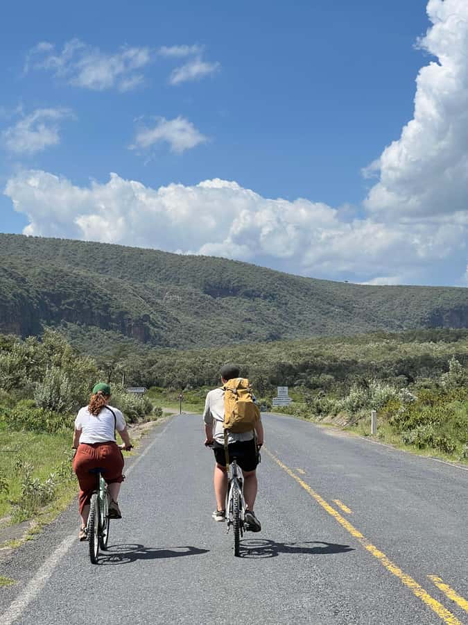 Hell's Gate & Lake Naivasha: Bike Tour, Hike & Boat Ride - Walking through Ol Njorowa Gorge