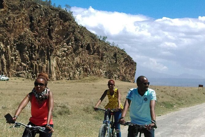 Hell's Gate National Park Private Bike Tour from Nairobi - Meeting a Maasai community
