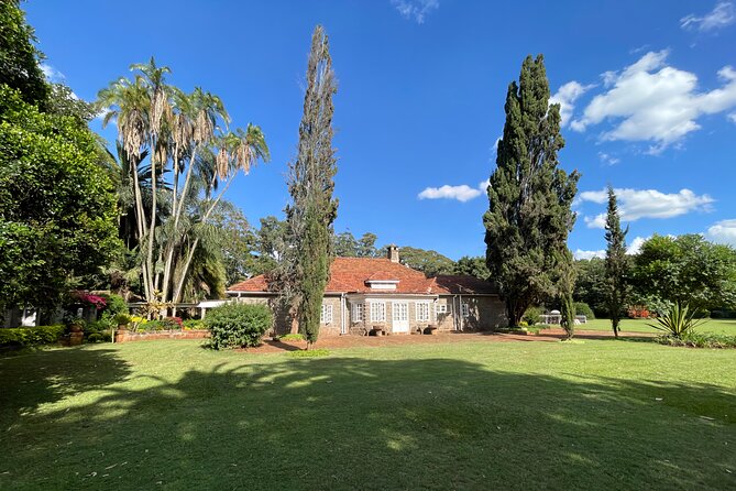 Karen Blixen Museum, Beads craft and Giraffe Day tour - Guides and the private vehicle