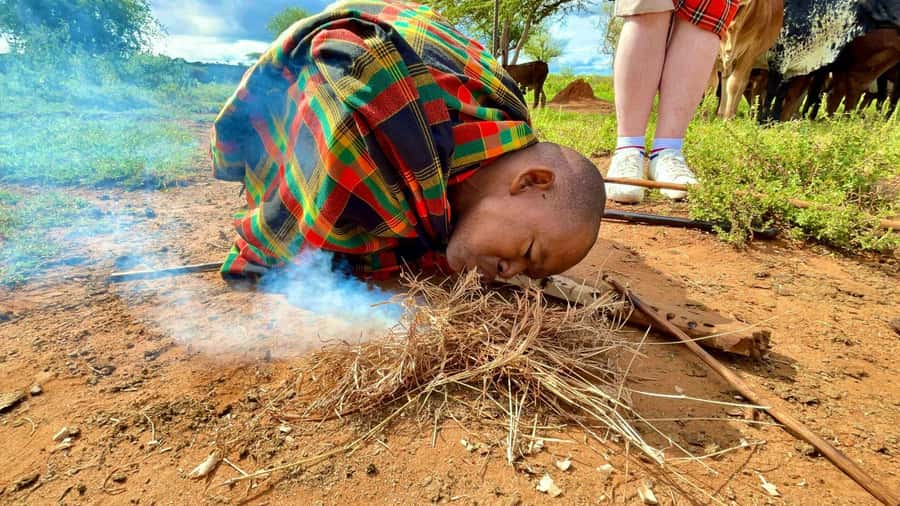 Kenya: Maasai Village Visit with Traditional Dance Show - The village fee and the real cost