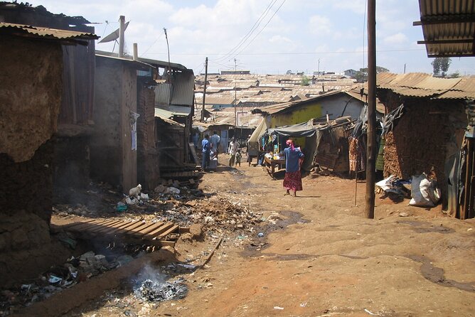 Kibera culture tour - Art studios, cooperatives, shops, and local food