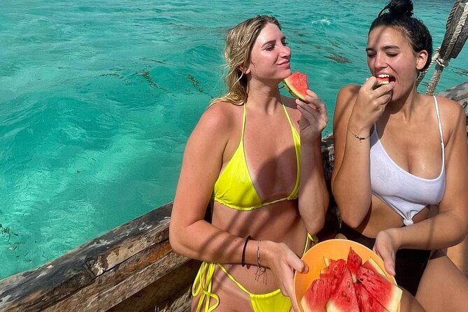 Kisite Mpunguti Day Trip. A day of Oceanic Wonders - Snorkeling over coral reefs
