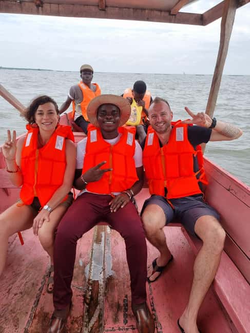 Kisumu Lake Victoria Boat Ride and Hippo Hunt - Walking through the Dunga fishing community