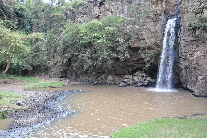 Lake Nakuru Daytrip using Safari Landcruiser - Why Lake Nakuru makes a good Nairobi day trip