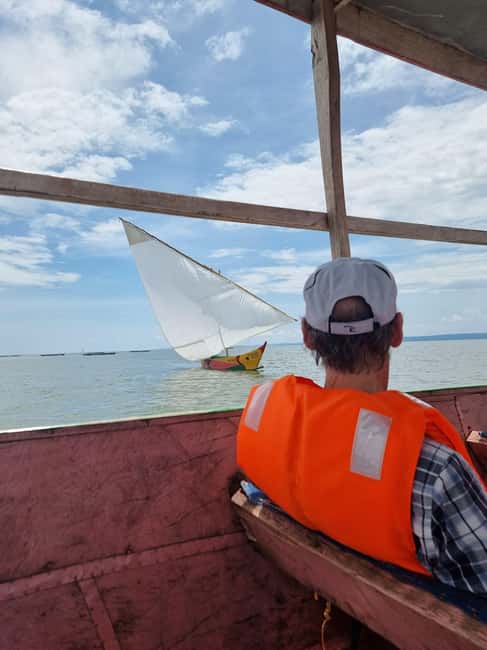 Lake Victoria Boat Ride, Birds Watching and Hippo Watching. - Setting out across Lake Victoria
