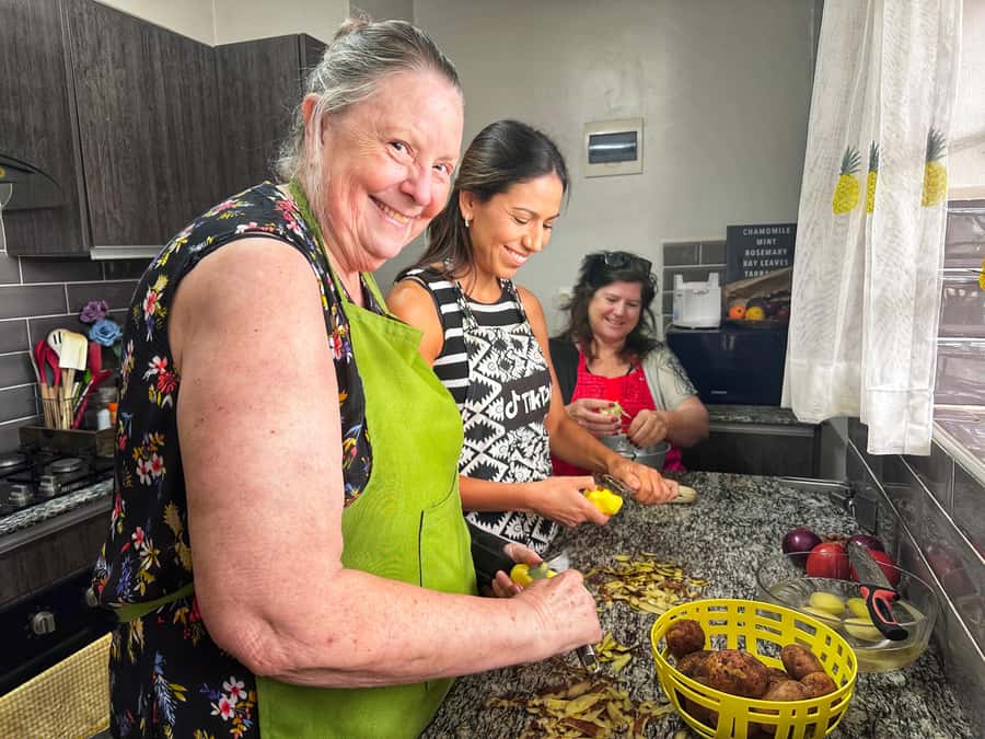 Local Market Tour and Traditional Meal Cooking Class - Timing, return transport, and small practical points