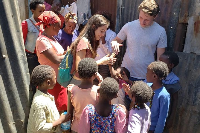 Mathare Community Slum Tour - Understanding HIV and public health in Mathare