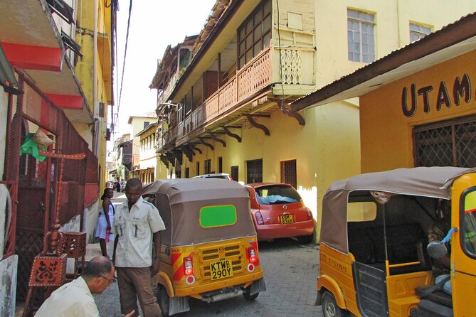 Mombasa City Tour - Fort Jesus, Old Town, Spice Town & Craft - Marikiti Mtaani, Mombasa’s spice stop