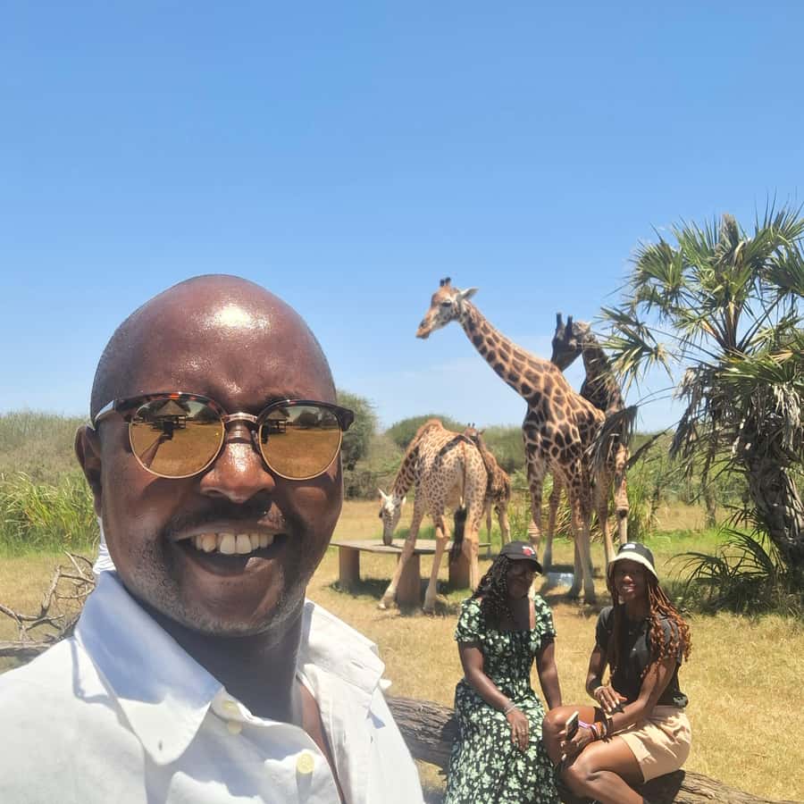 MOMBASA:FortJesus,OldCity,GiraffeOstrich,Oryx,Eland,WildTour - Nguuni’s giraffes and rescued quarry land