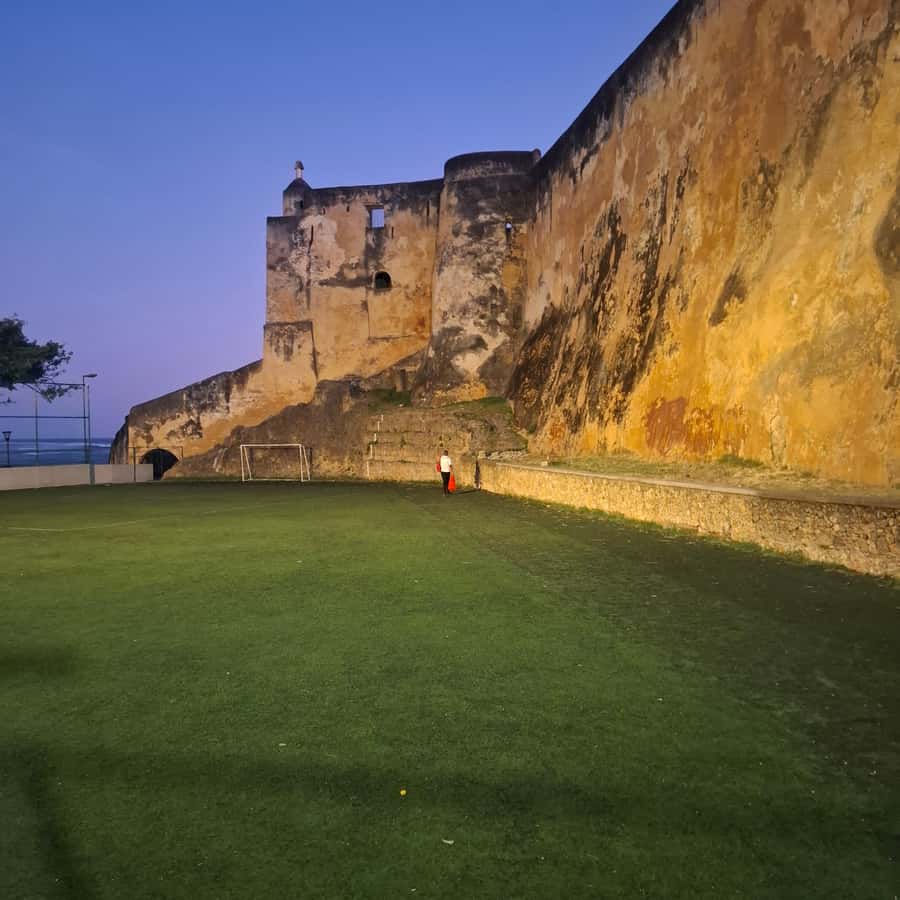 MOMBASA:FortJesus,OldTown,SpiceMarket, Shiva Temple DayTour. - Starting at the Coffee Pot meeting point
