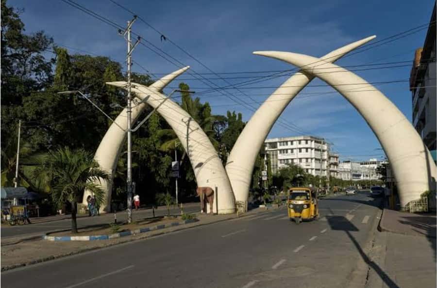 Mombasa Full Day City tour & Nguuni Nature Sanctuary - Uhuru Park and its flying foxes