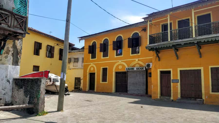 Mombasa: Private City Tour with Fort Jesus & Haller Park - Akamba Handicraft as the alternate afternoon stop