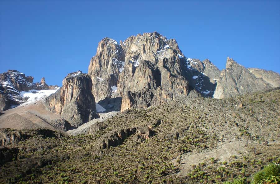 Mt Kenya: Full-day hiking tour from Nairobi - Guides, drivers, and the human factor