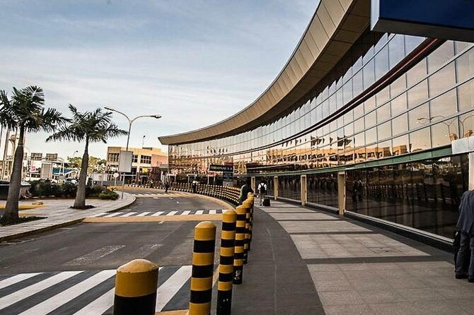 Nairobi Airports Private Transfers - The one-hour ride into Nairobi