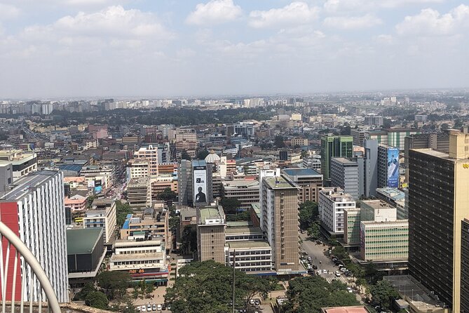 Nairobi City Tour: Nairobi Museum, KICC Rooftop & Railway Museum - Lunch and a ride in a Nairobi matatu